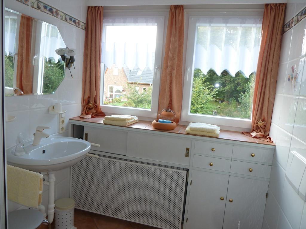 Gaestehaus Villa Kreativ Susanne Lay Bad Münder am Deister Rum bild